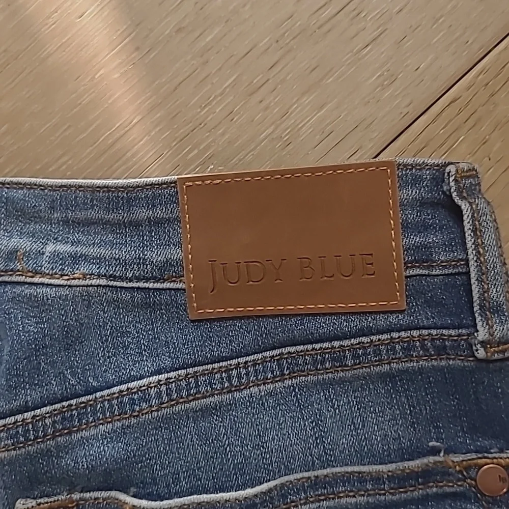 Judy Blue Jeans Women's sz 3/26 Straight Fit Mid Rise Denim Jeans